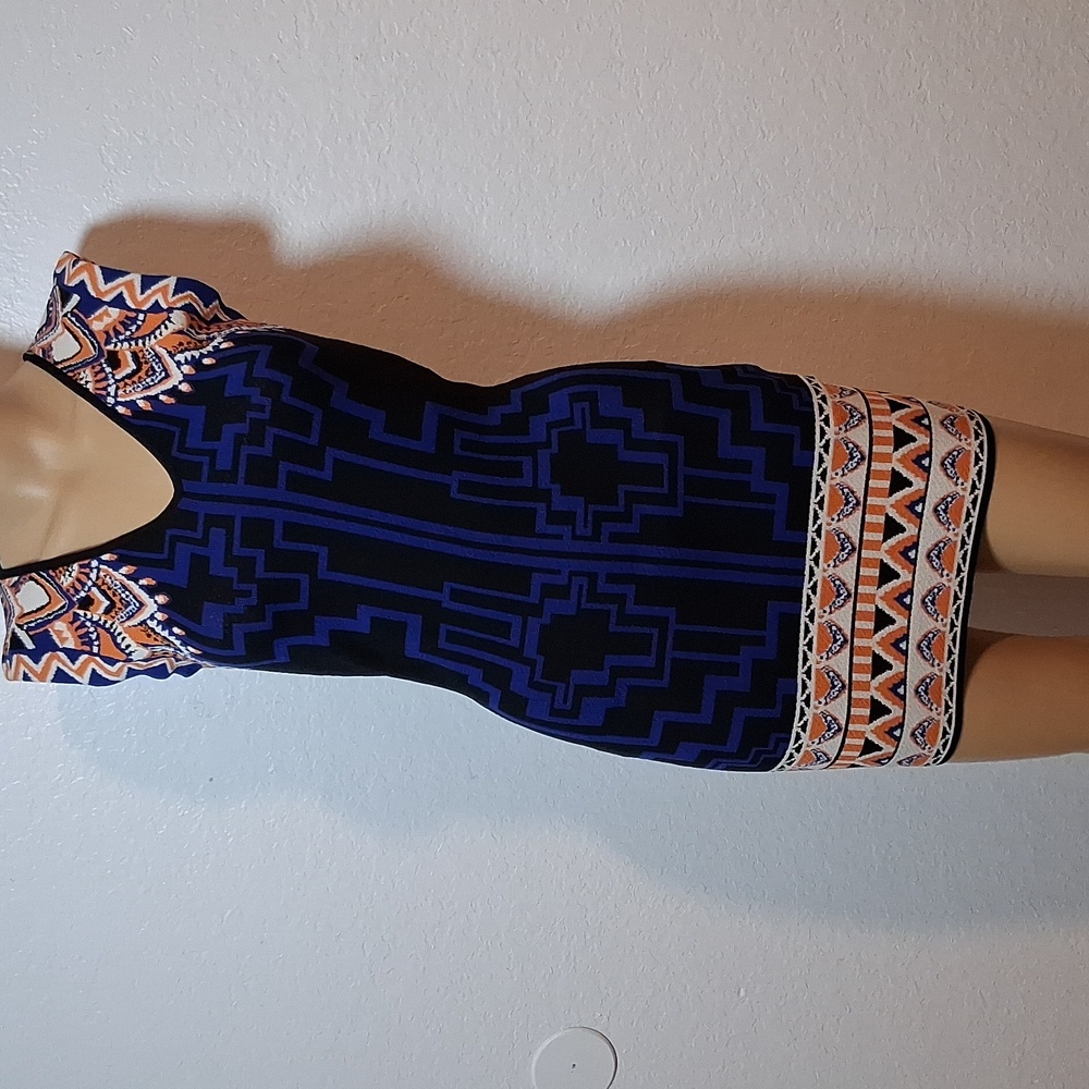 Geometric Black and Blue Dress‎